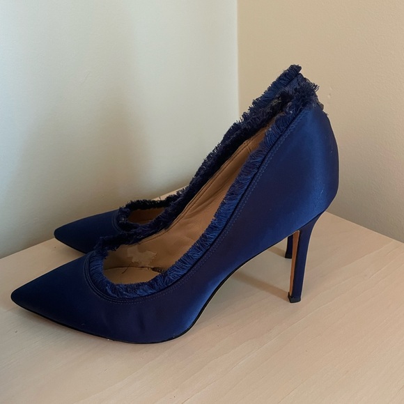 Sam Edelman navy heels - Picture 2 of 4